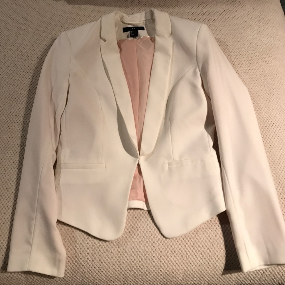 HM white blazer