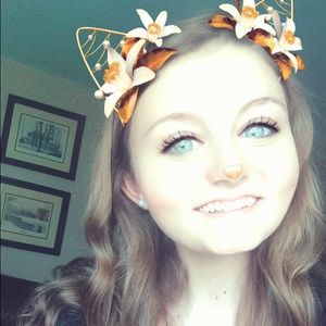 Meet your Posher, Danielle