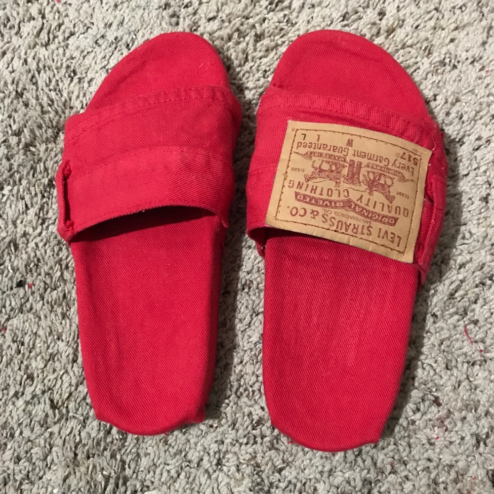 Levi's Flip Flops red custom made