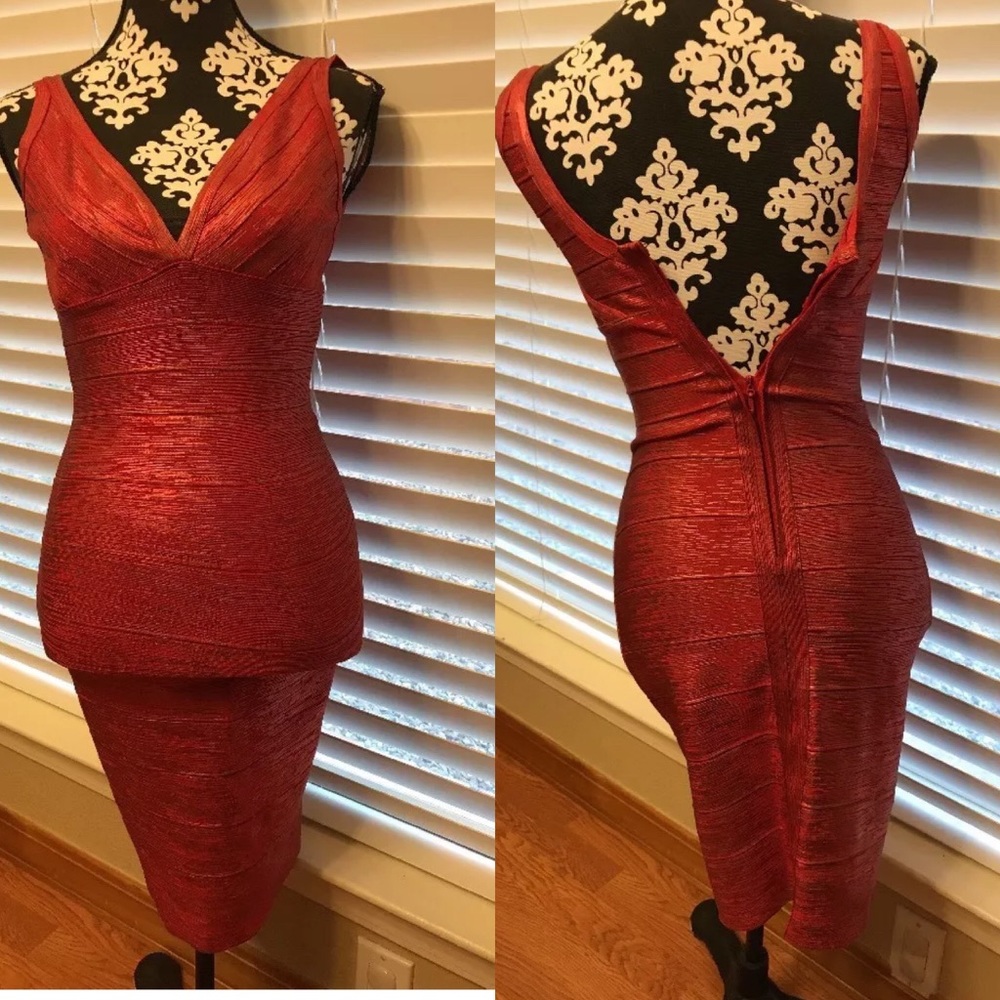 ❌❌SOLD❌❌❌Unbranded metallic red bandage dress