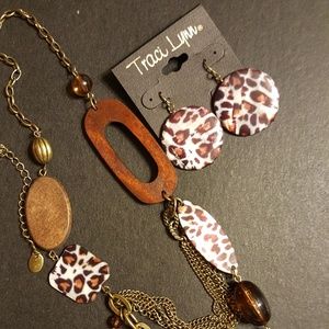 Traci Lynn Fashion Jewelry  necklace set