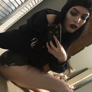 Meet your Posher, Kassie