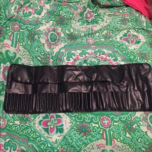 PORTABLE MAKEUP BRUSH BAG 32 BRUSH HOLDERS