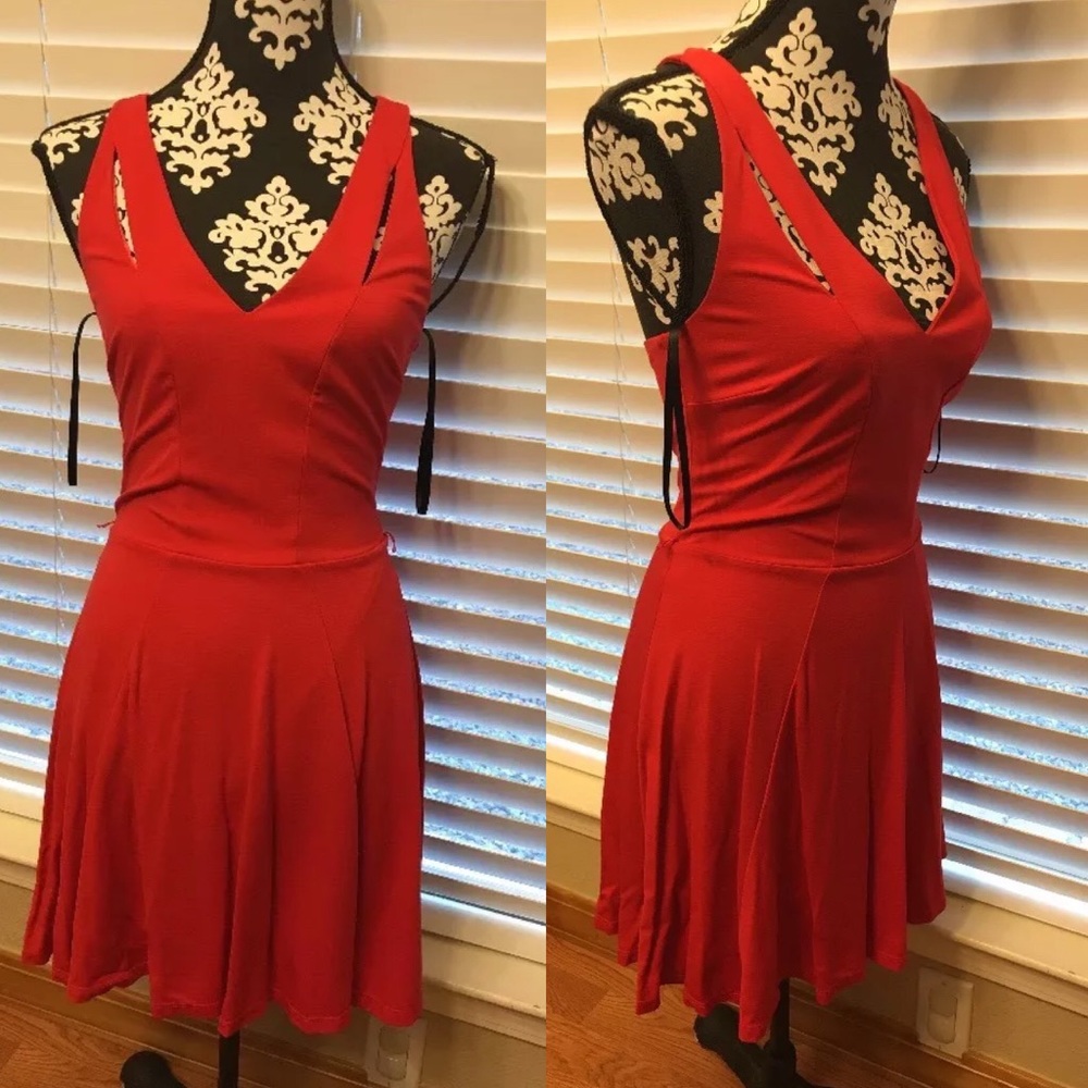 ❌❌SOLD❌❌bebe scuba fit flare skater red dress