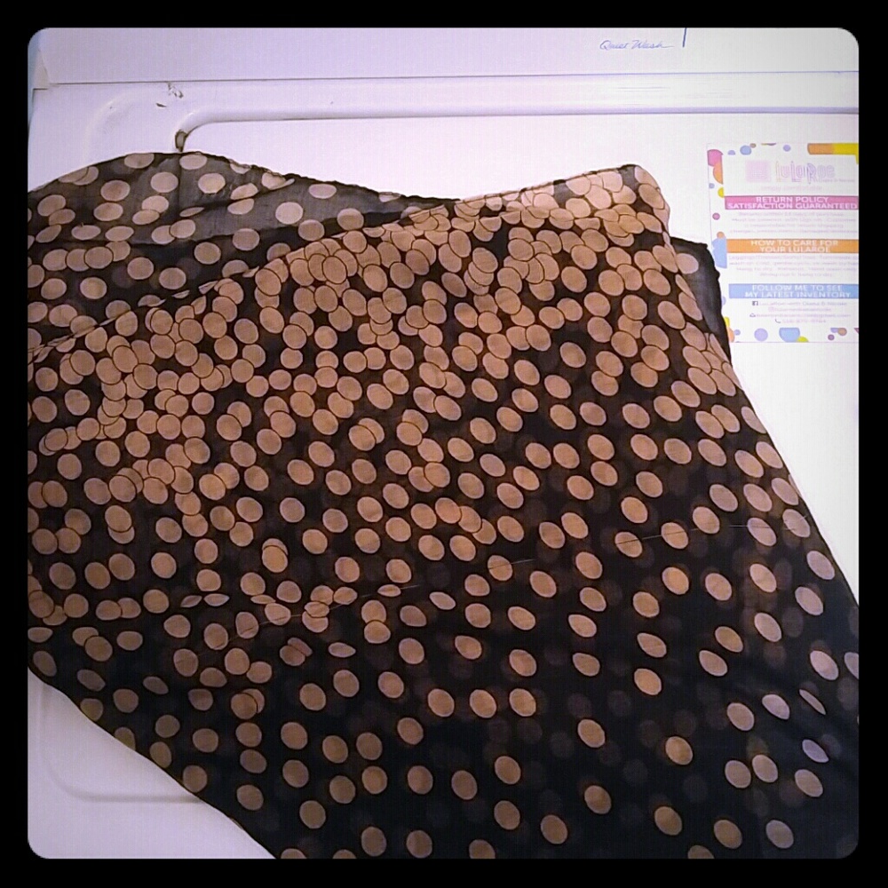 **price drop!!  Lightweight scarf!