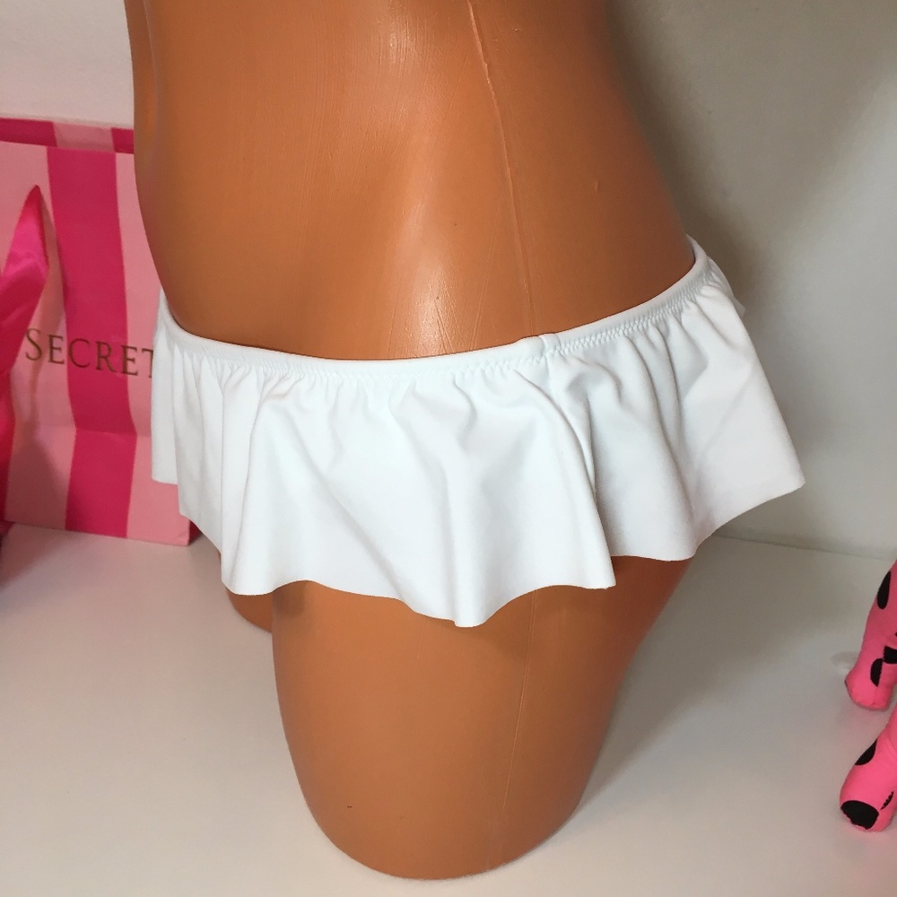 🚫SOLD🚫NEW S VS FLOUNCE BIKINI BOTTOM - Picture 2 of 3