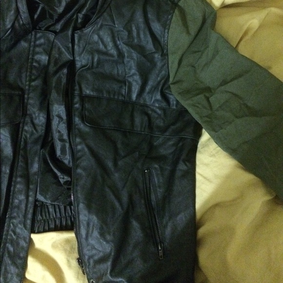 Jacket - Picture 2 of 3