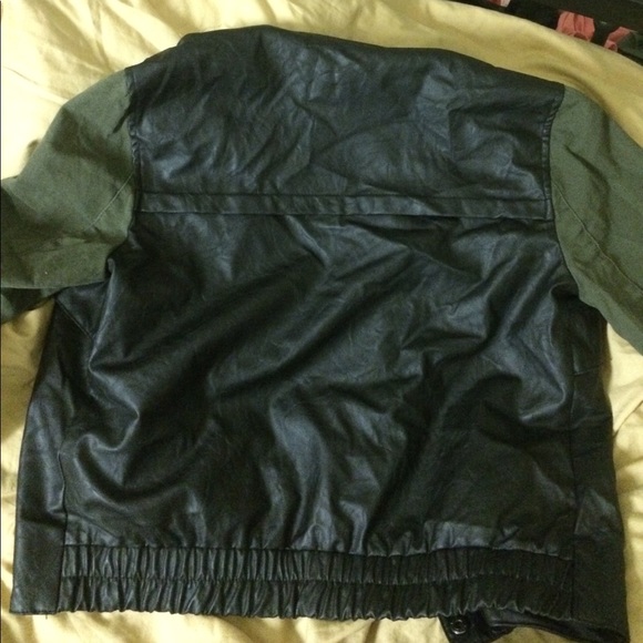 Jacket - Picture 3 of 3