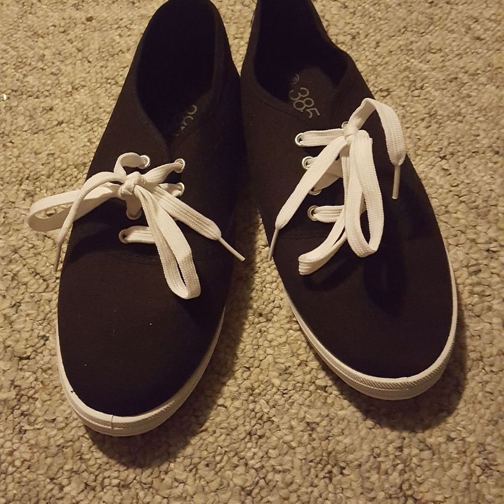 Black Sneakers