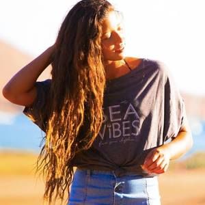 Meet your Posher, Maya