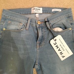Frame Denim Le Skinny de Jeanne!!