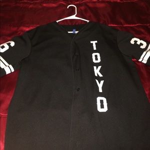 NWOT Men's h&m baseball jersey