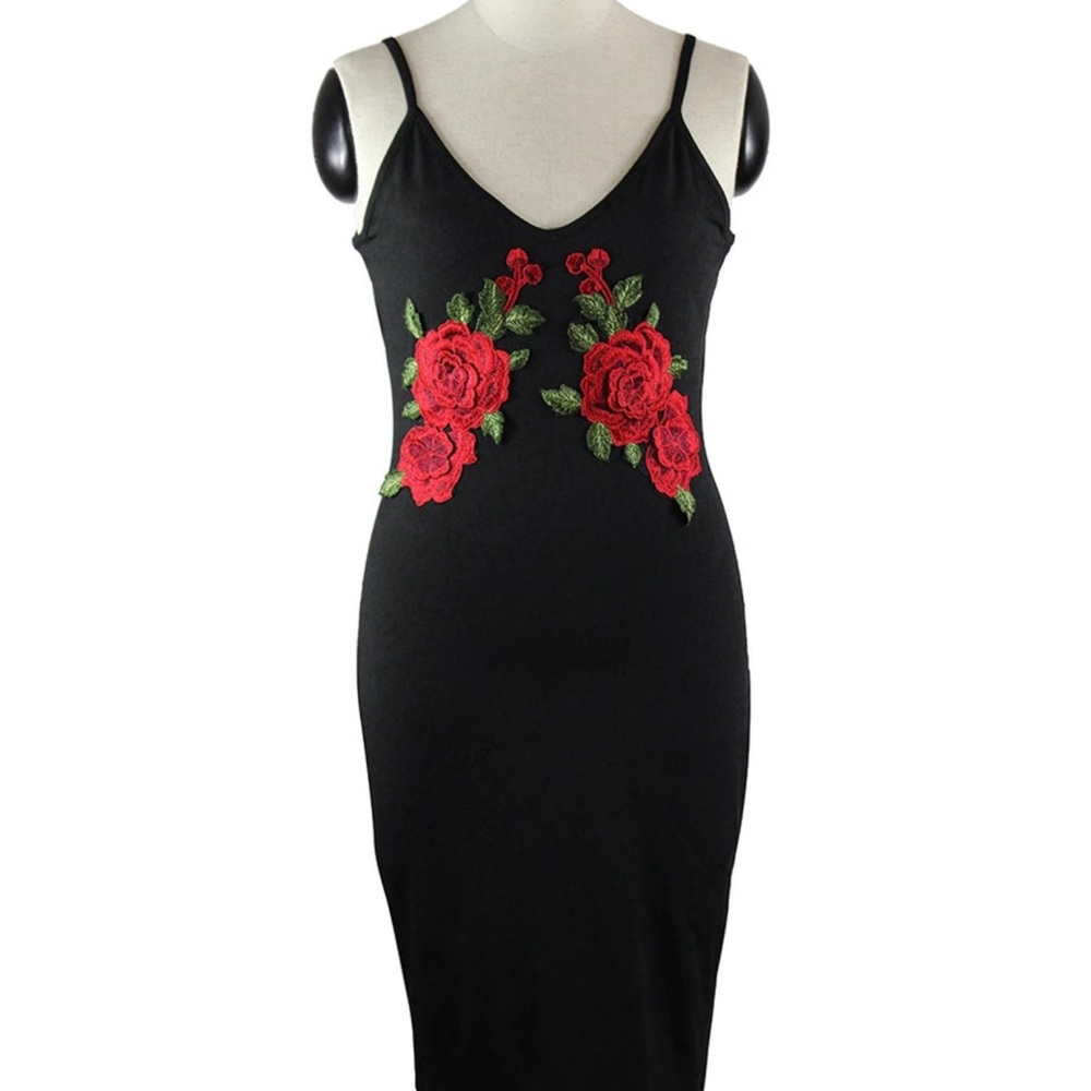 'MOODY' ROSE FLORAL EMBROIDERED MIDI DRESS - Picture 2 of 8