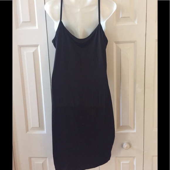 'MOODY' ROSE FLORAL EMBROIDERED MIDI DRESS - Picture 7 of 8