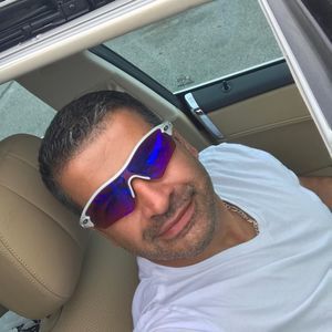 Meet your Posher, Robert