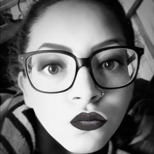 Meet your Posher, Prisilia