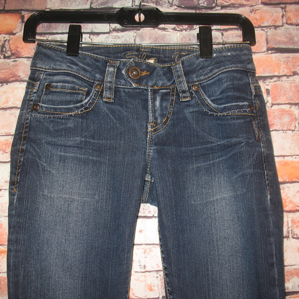 SILVER TUESDAY-SZ 24- FAC ABRASIONS-MIN HEM DMG