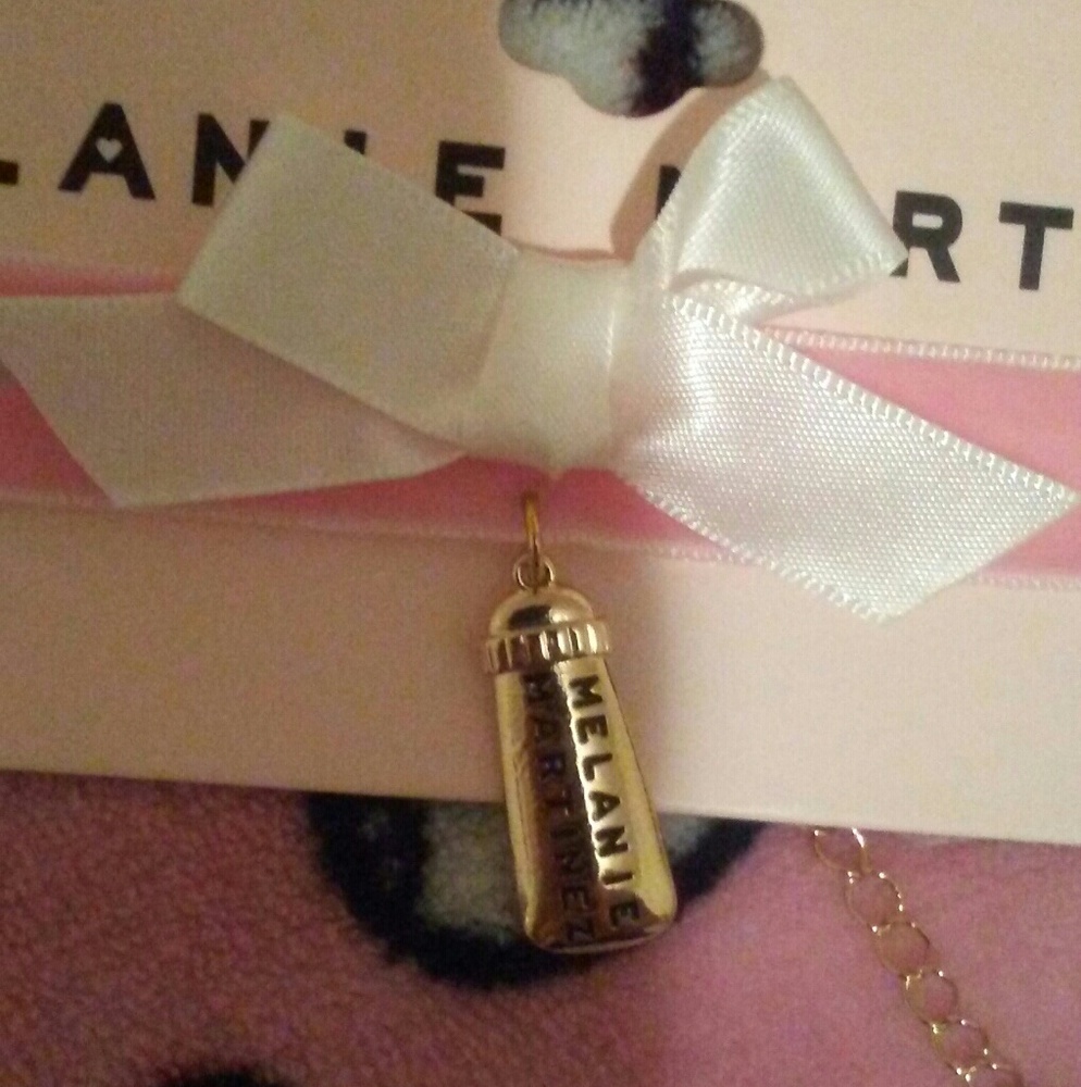 Melanie Martinez choker
