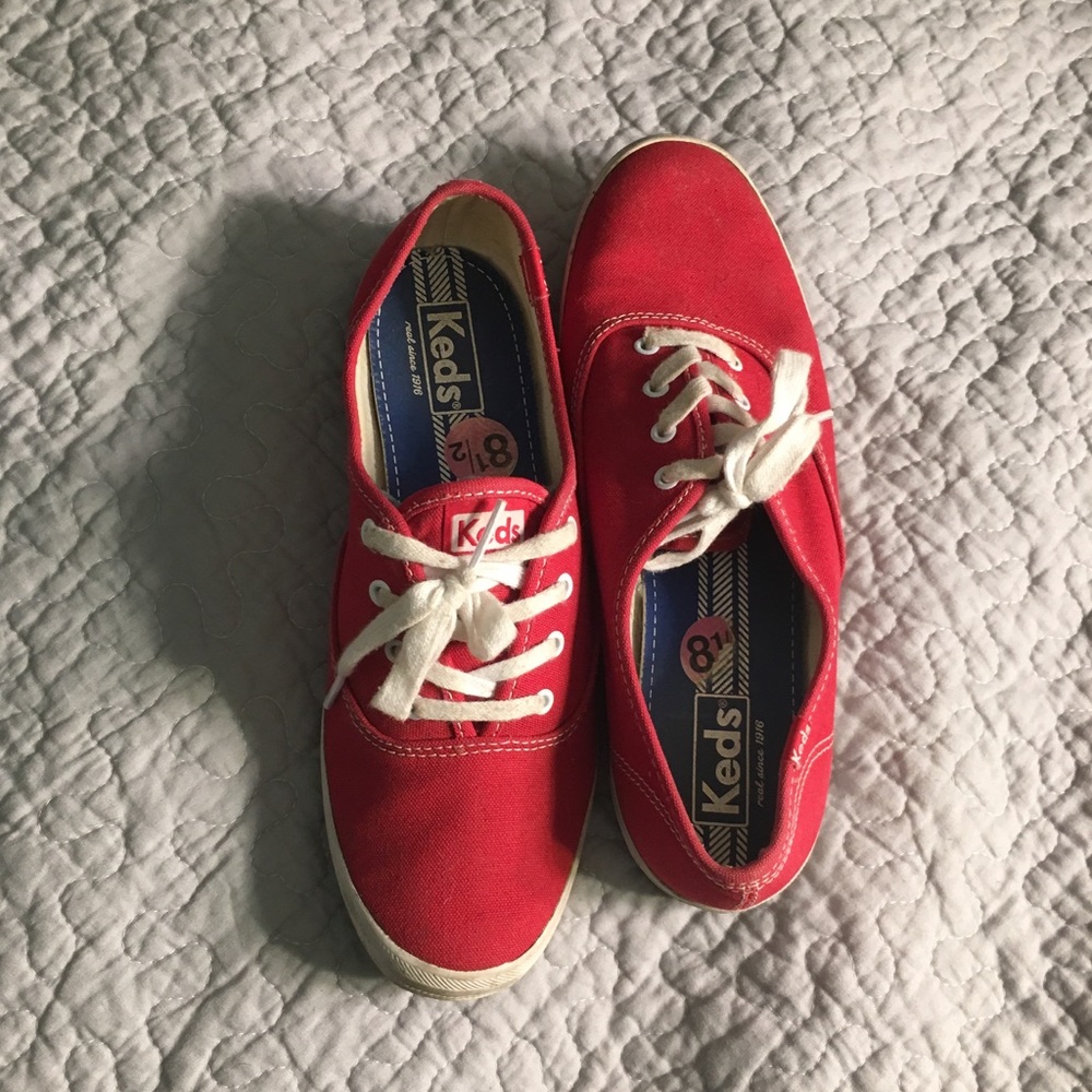 RED KEDS