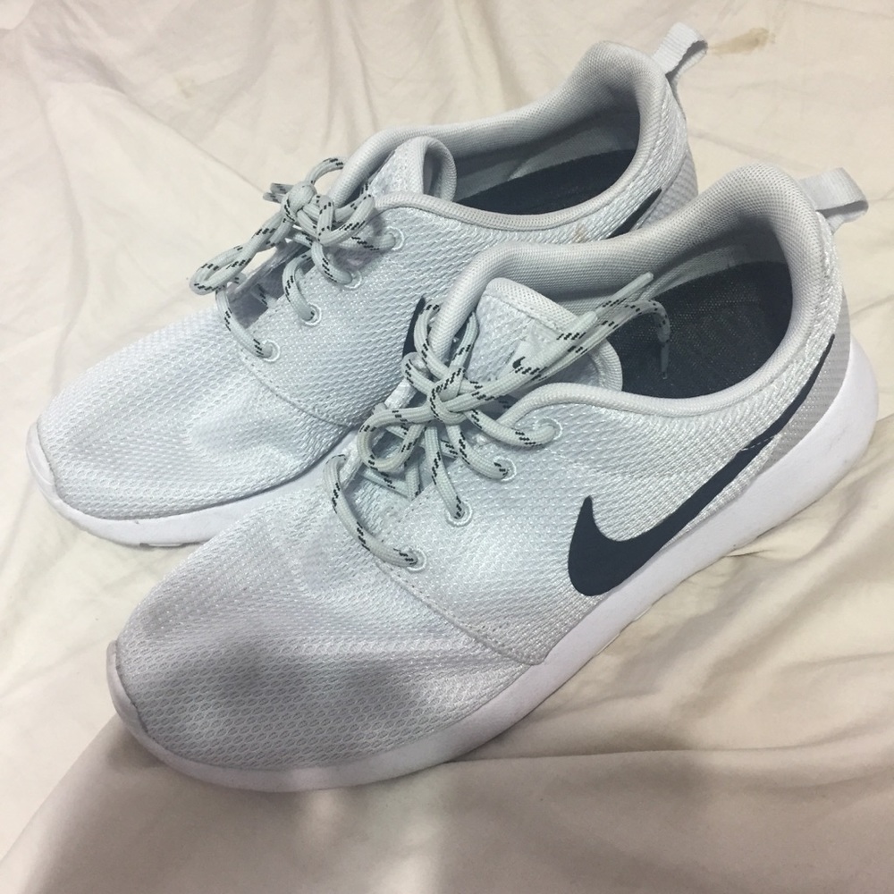 Nike Roshe One White/Black