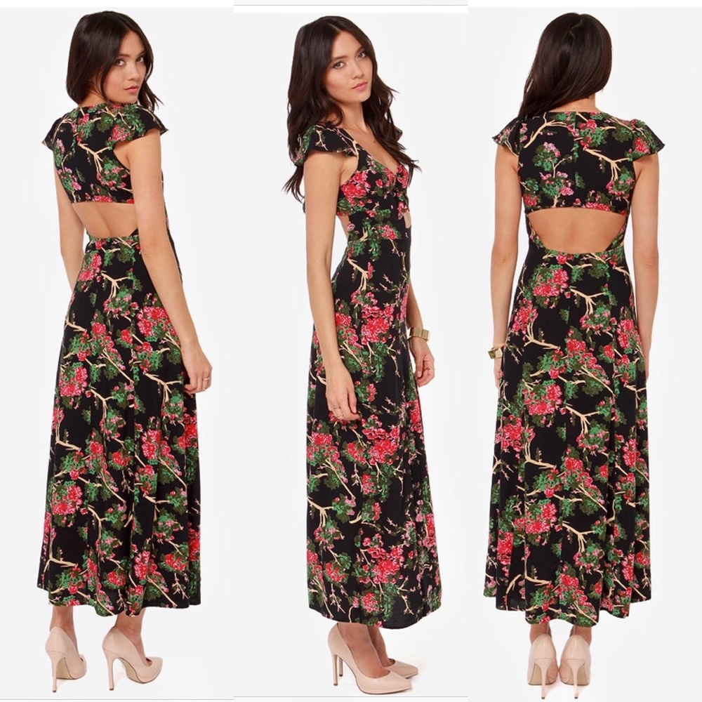 CHERRY BLOSSOMING BLACK FLORAL PRINT MAXI DRESS