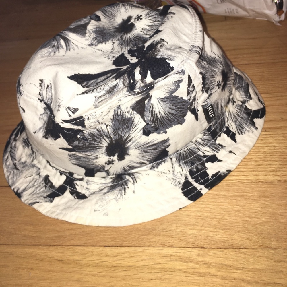 HUF customade headwear