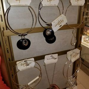 Meet your Posher, Rose