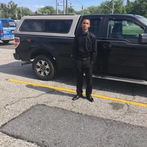 Meet your Posher, Emmanuel