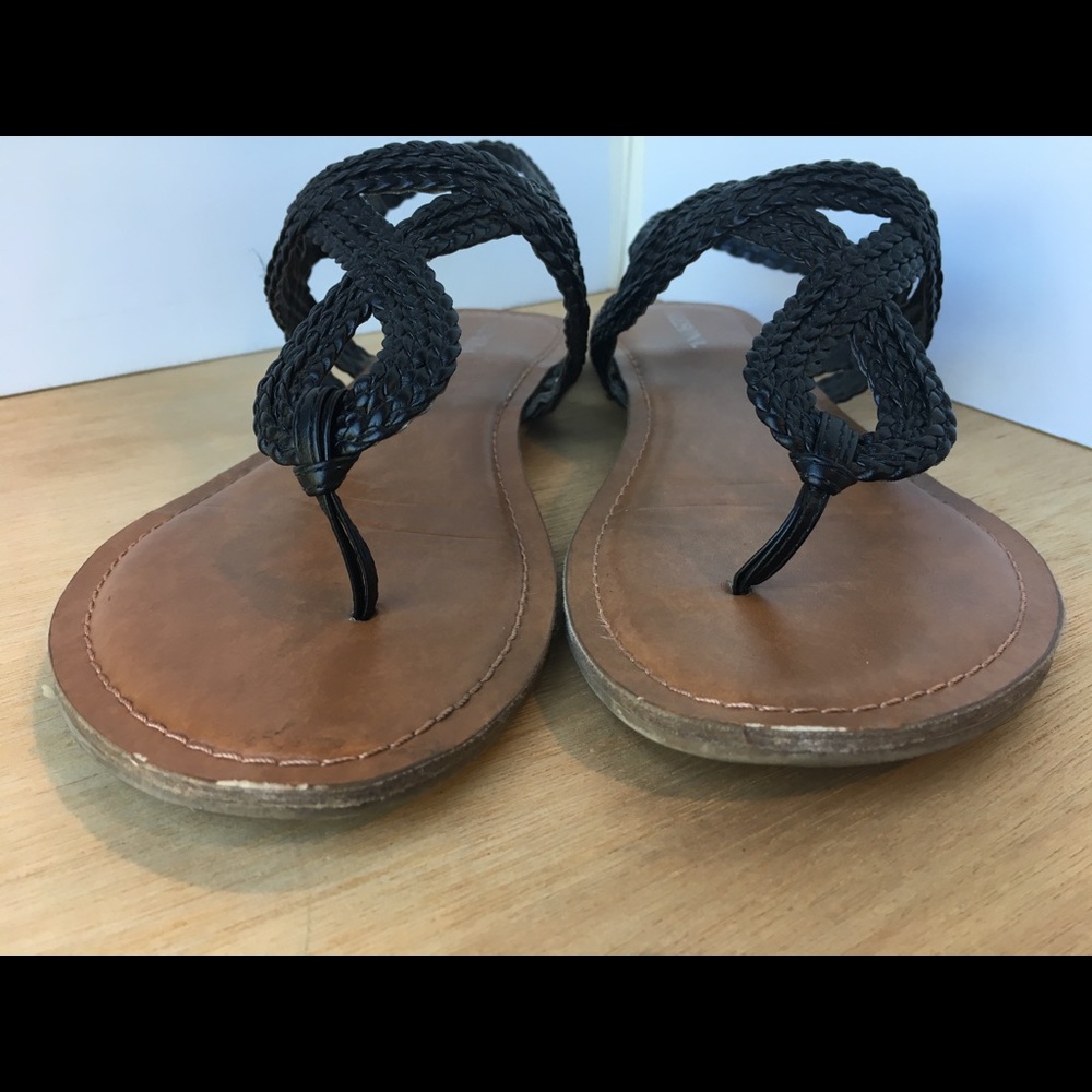 Black leather sandal flats size 8 Merona (Target)