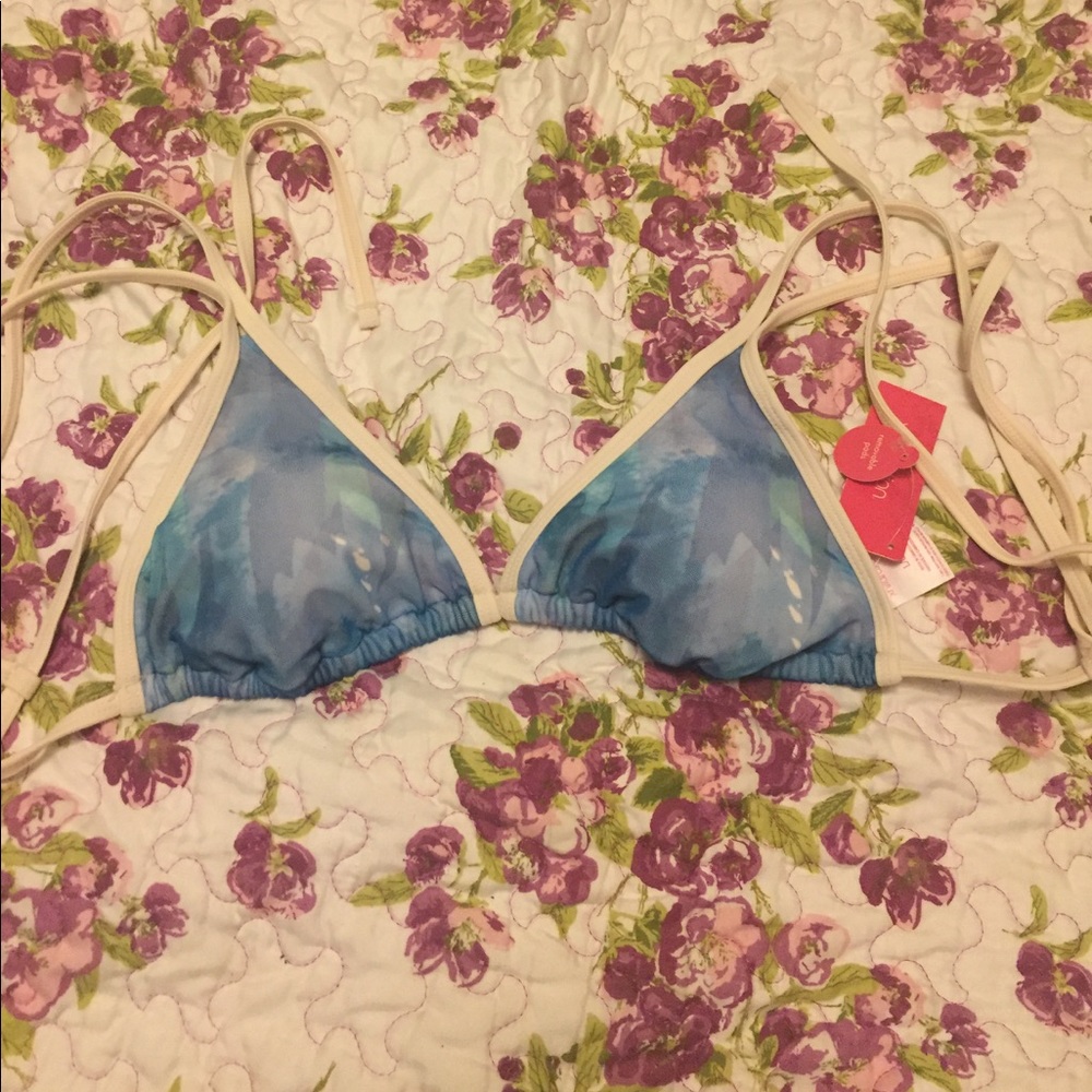 Nwt Xhiliration bikini top