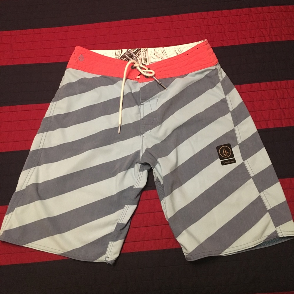 Volcom board shorts