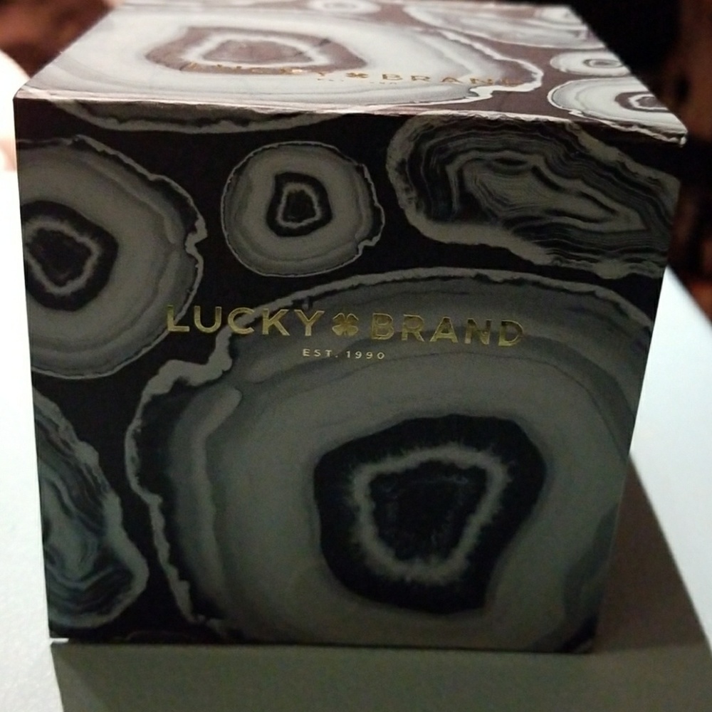 Cute geod print lucky brand box
