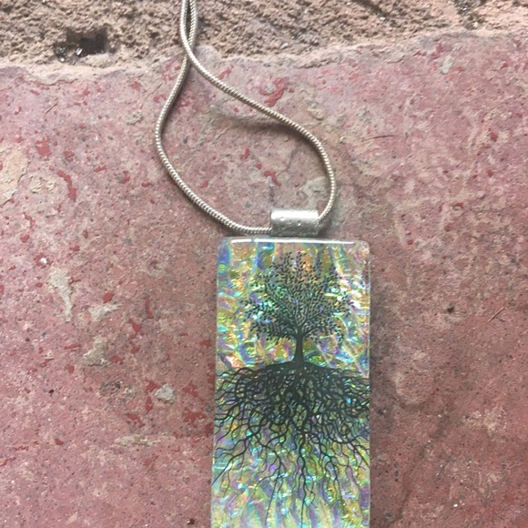 Pendant - Picture 2 of 3