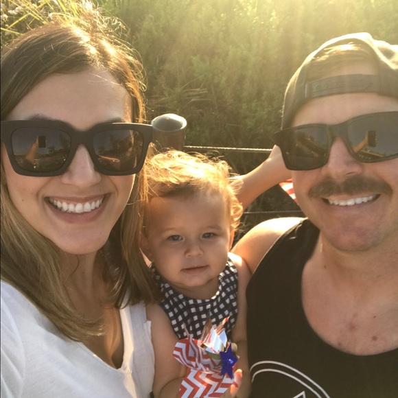 Meet your Posher, Liv - Picture 1 of 1