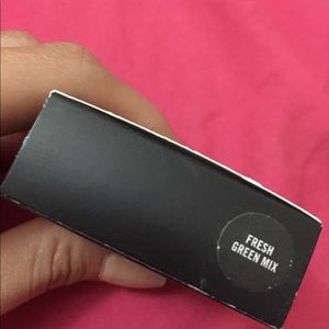 MAC electroflash mineralize eyeshadow
