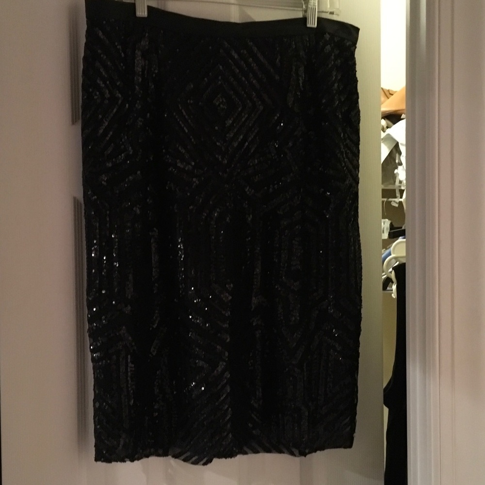 City Chic black pencil sequins skirt.  14