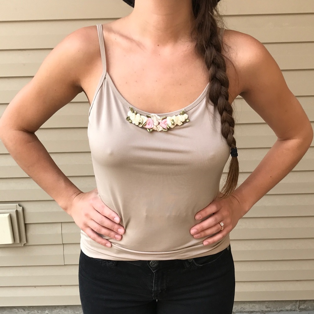 Cottagecore VINTAGE appliqué flowers tank top