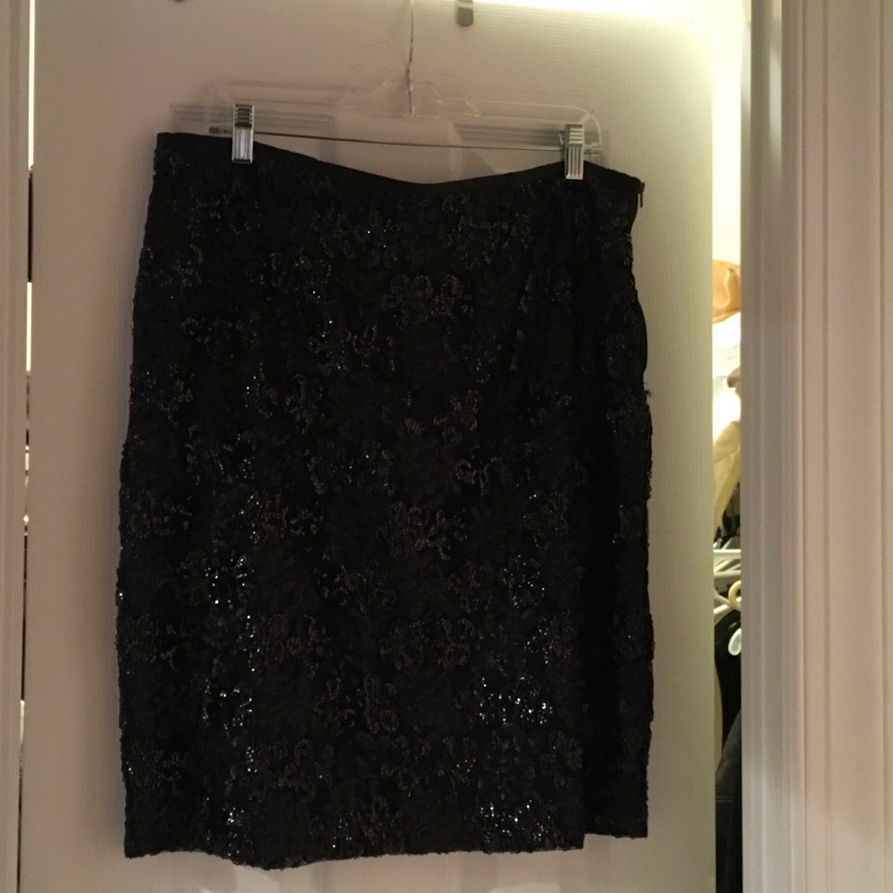 Black Sequins Pencil Skirt.  Gorgeous