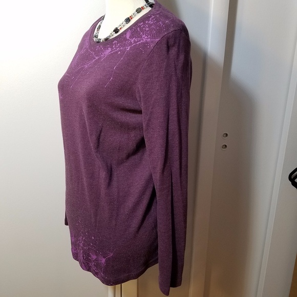 Eddie Bauer Long Sleeve Pine Branch Design Heavy T - Picture 2 of 8