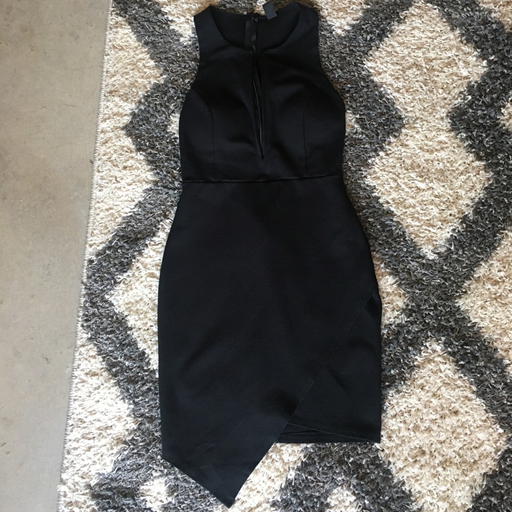 Windsor • Sexy Black Dress