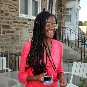 Meet your Posher, Maia