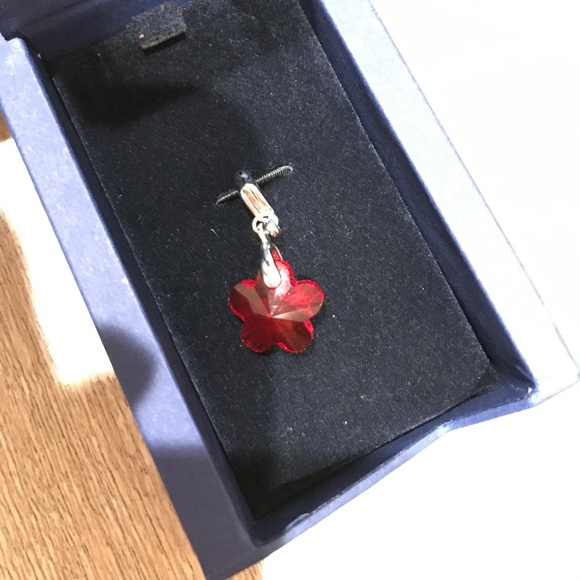 Swarovski necklace - Picture 2 of 3