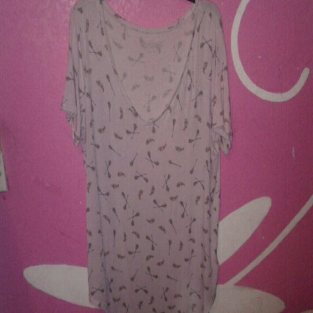 Feathers & Arrows Round Neck Shirt