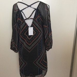 Jealous Tomato Nordstrom ❤️classy cold shoulder Sm