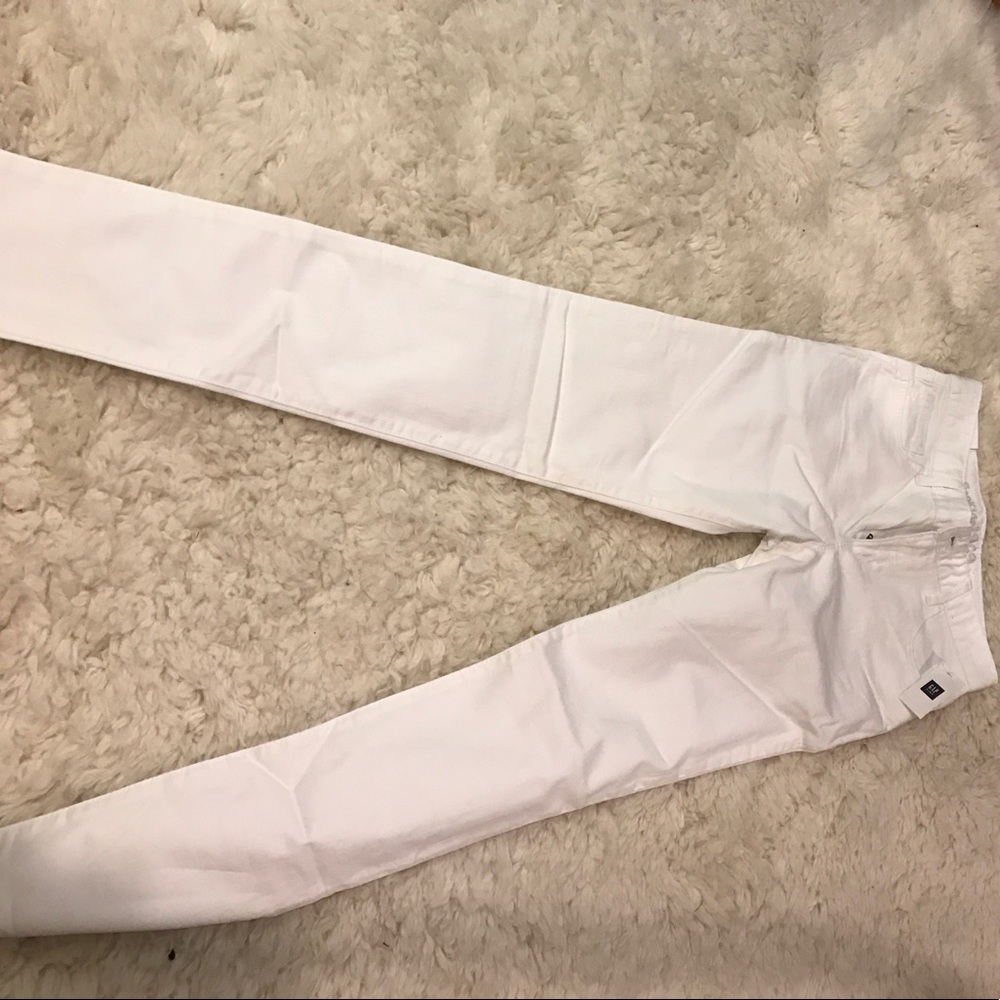 Gap kids size 14 white jeans (never worn)!!