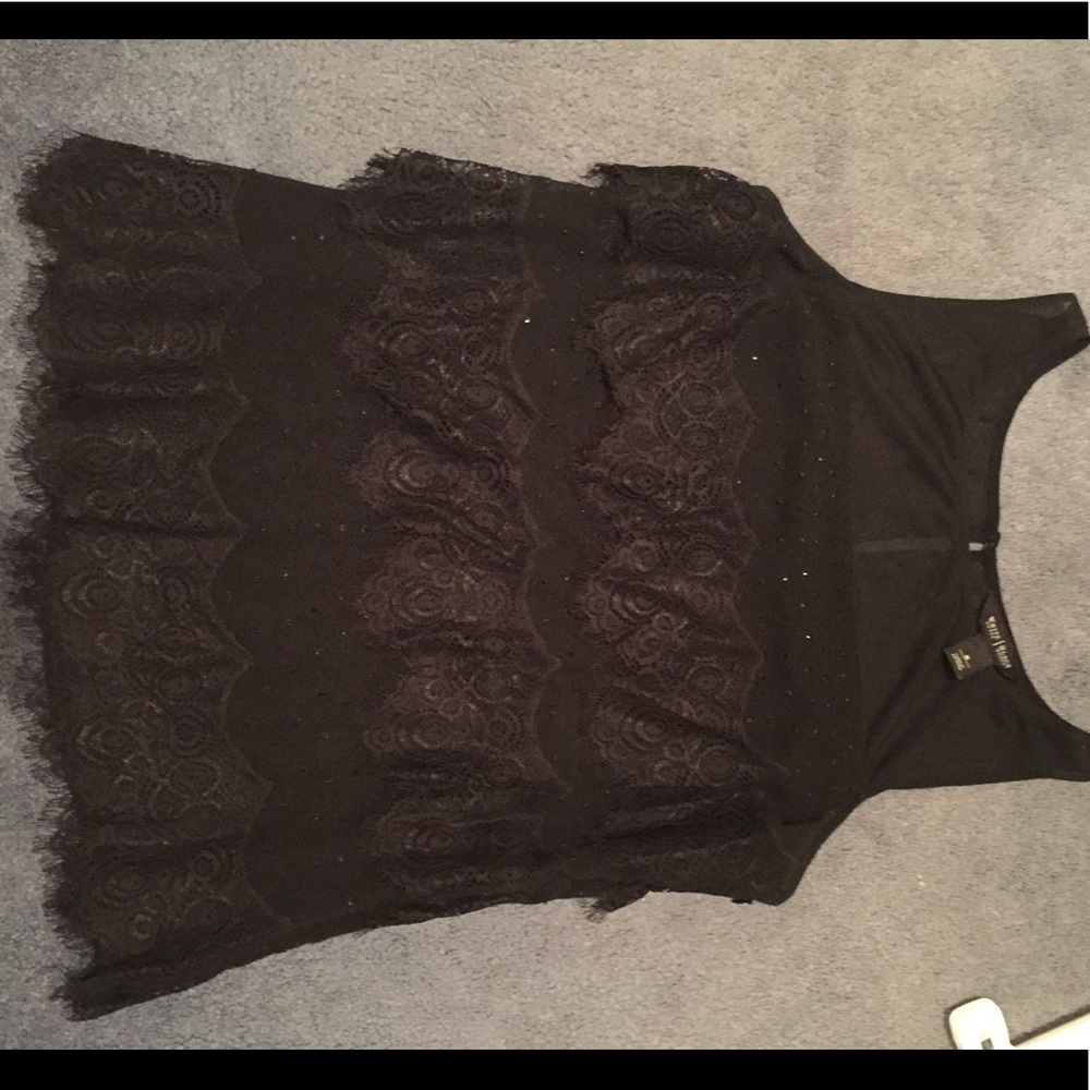 Sleeveless blouse