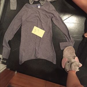 Long sleeve grey shirt
