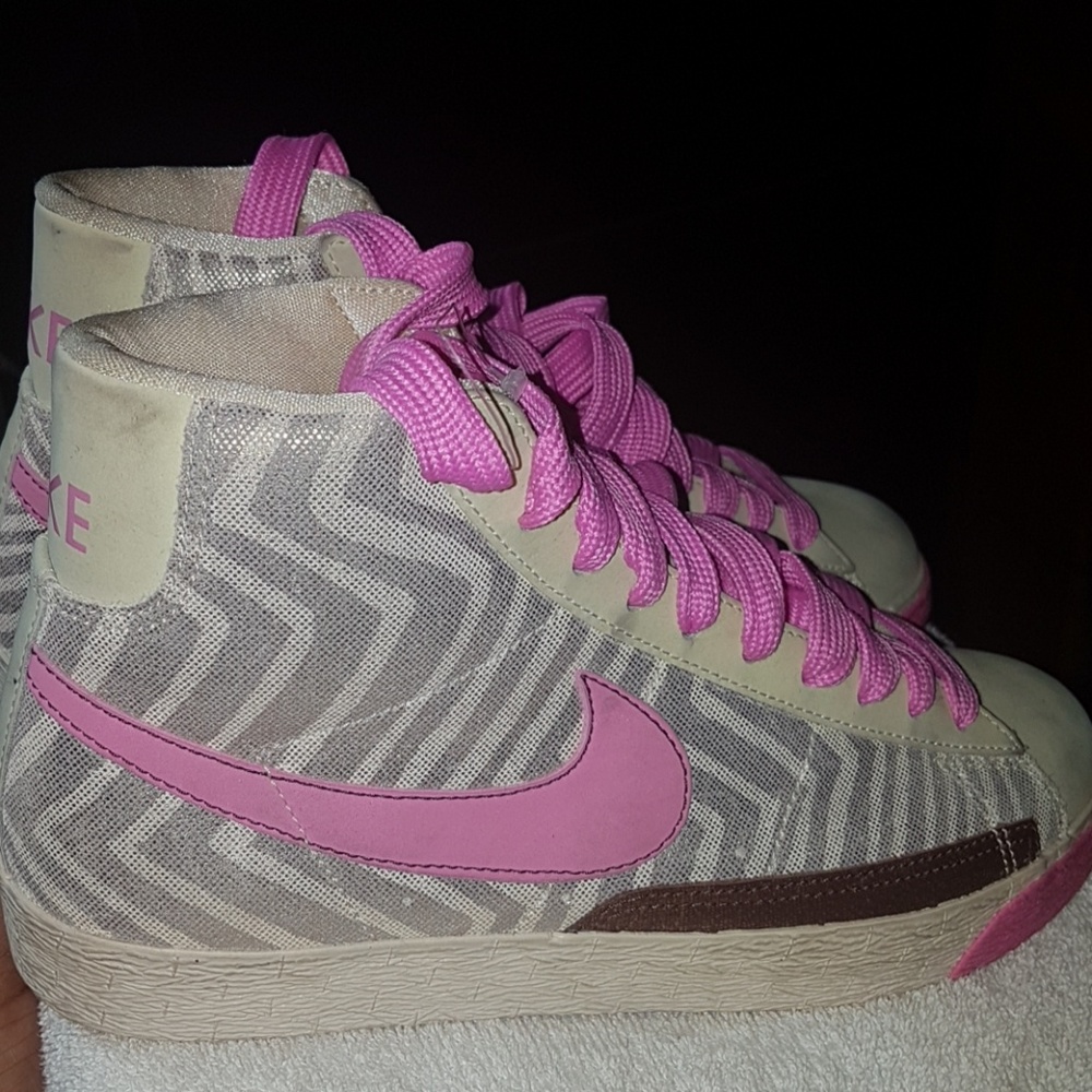 Nike High Top pink gold and  brown shoe