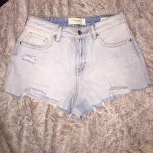 Perfect condition light wash jean shorts pacsun