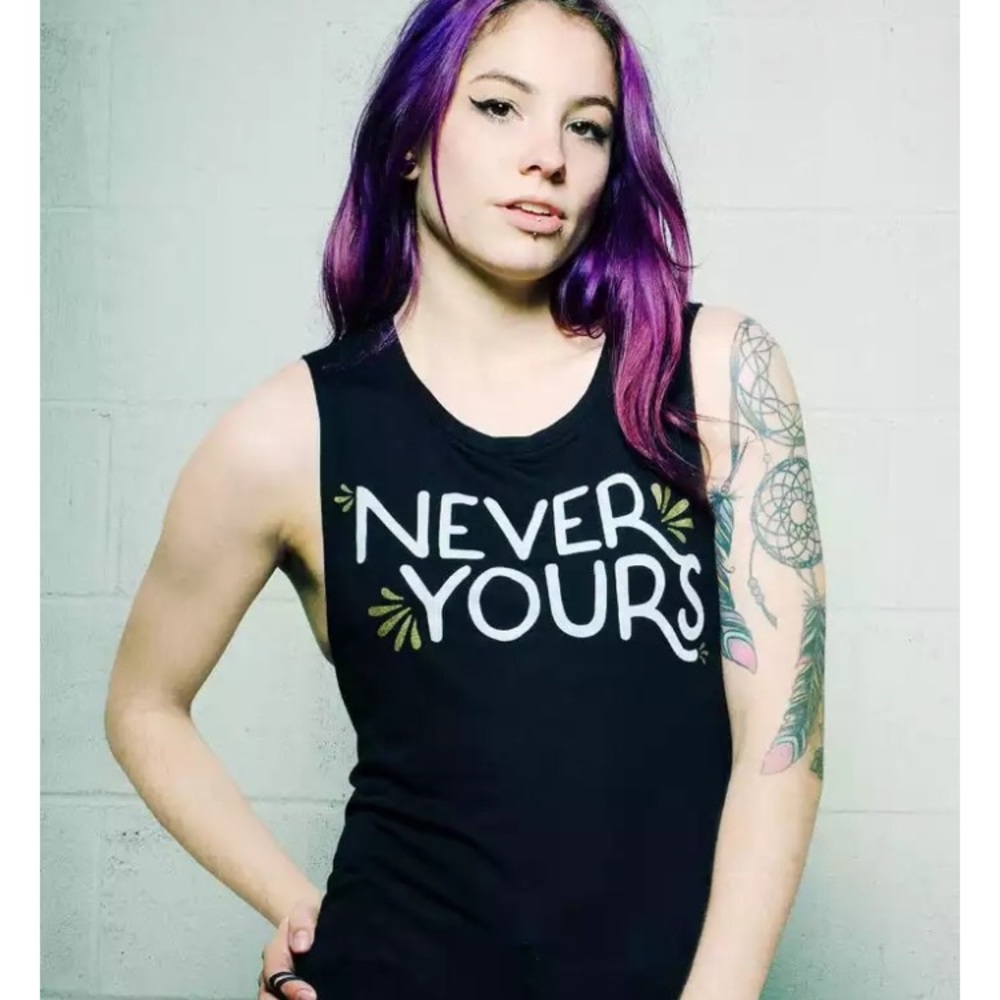 🔥 Never Yours muscle tank 🔥